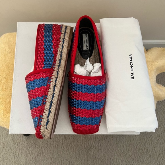 Authentic Balenciaga Espadrilles - Picture 5 of 11